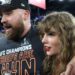 Travis Kelce sobre como Taylor Swift moldou sua decisão de não se aposentar do futebol em 2026