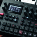 “Uma feliz flexão das regras da natureza”: a última atualização do Syntakt da Elektron adiciona síntese de samples e novas ferramentas de sequenciamento ao sintetizador de bateria híbrido