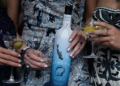 Vinhos e bebidas espirituosas servidos em garrafas de papel Frugalpac para eventos de música ao vivo | Artigo