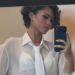 Zendaya usa blusa branca transparente com bralette durante a turnê de imprensa de ‘The Drama’