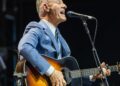 10 minutos nos bastidores com Lyle Lovett no Stagecoach
