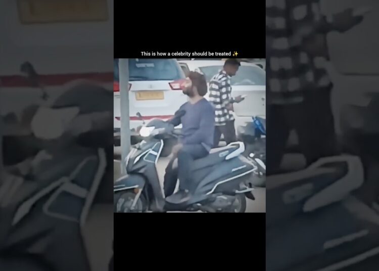 “This Is How A REAL Star Should Be Treated ❤️ | Respect for Arijit Singh” #shorts