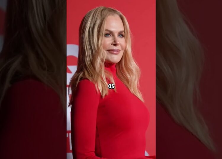 Quatro Celebridades Que Você Só Reconheceria Com Seus Cabelos Naturais!. #famosos #hollywood
