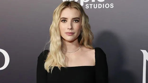 Eric Roberts diz que seu relacionamento com a filha Emma Roberts não é o que as pessoas pensam