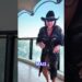 ROBERTA MIRANDA SURGE COLADINHA COM O NAMORADO E IGNORA CRÍTICAS! #fofoca #celebridades #famosos