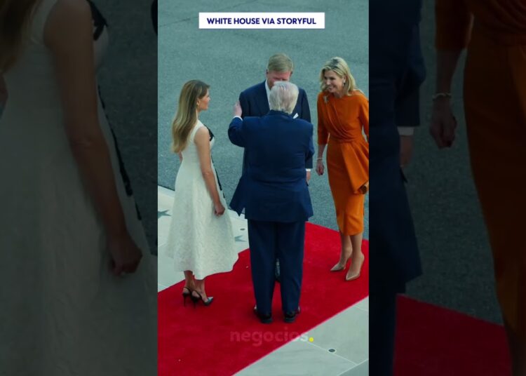 Trump y Melania reciben a la realeza holandesa en la Casa Blanca