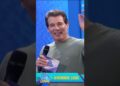 O Manoel Gomes fazendo zero esforço pra pegar o sabonete 😂#DomingoLegal #SBT #Banheira #Memes #Humor