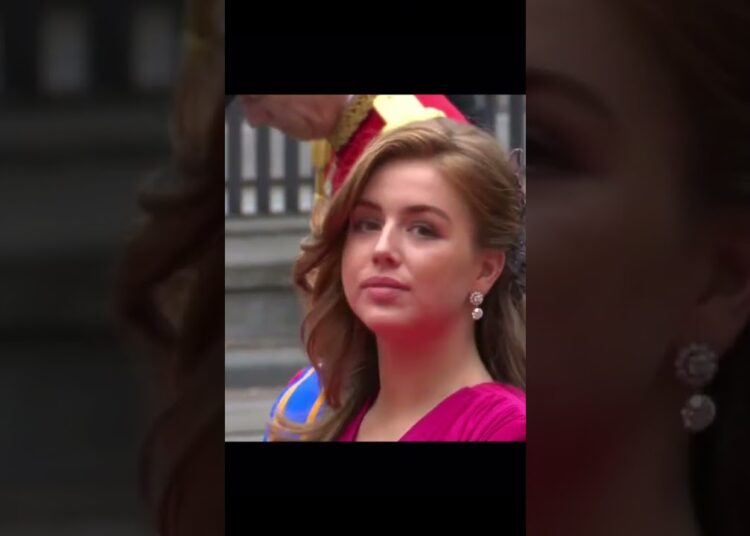 Princesa Alexia /Princess Alexia of Netherlands #realeza #princess #royal #princesalexia #edit