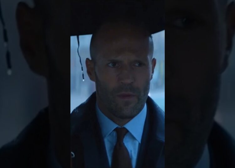 Ele Nunca Toca em Outras Mulheres #jasonstatham #famosos #brasil #youtubeshorts #curiosidades