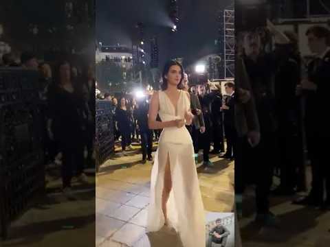 JUST NOW, KENDALLJENNER HAD ROMANCERUMORS WITHJACOB ELORDI!