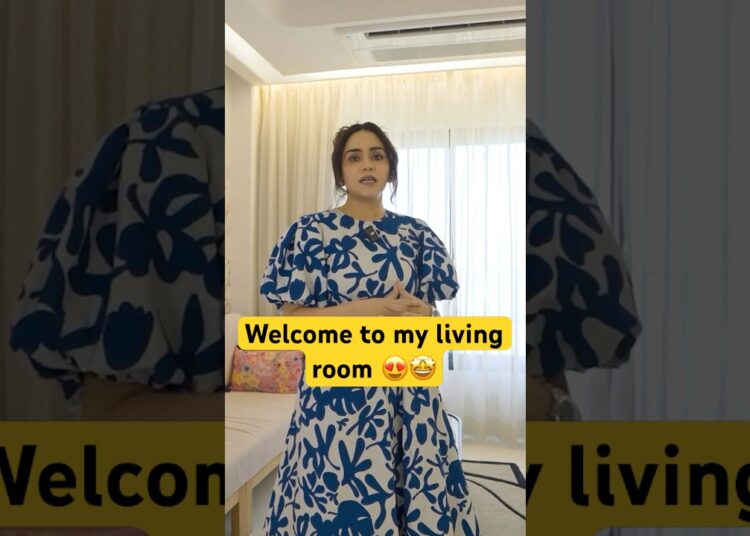Amruta Khanvilkar House Tour 😍 Inside Her Stunning Mumbai Apartment #amrutakhanvilkar #shorts