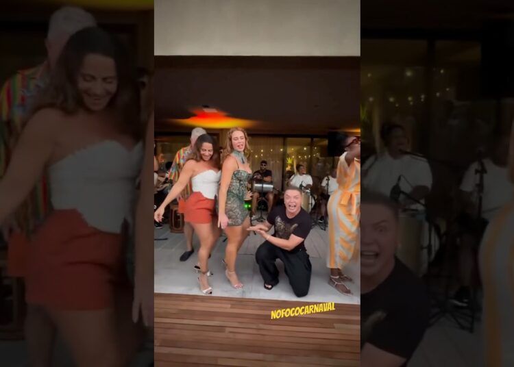Famosas no Carnaval Viviane Araújo e Paola Olivera junto a David Brasil #shortvideo