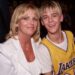 A mãe de Aaron Carter lança o GoFundMe para homenageá-lo com a estrela da Calçada da Fama de Hollywood