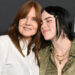 A mãe de Billie Eilish, Maggie Baird, ganha o primeiro prêmio Bobby Weir de Sustentabilidade