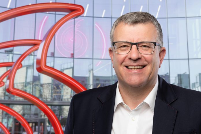 A oferta inovadora de 'fatiamento de rede' da Vodafone Business corrige o congestionamento 5G em grandes eventos esportivos e musicais