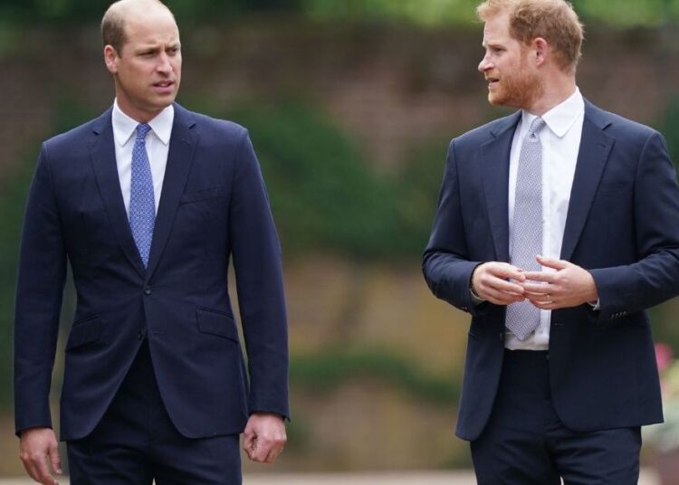 A tensão aumenta ao convidar os príncipes Harry e William para o casamento - especialista