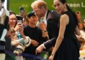 A 'trama do establishment' se complica: RICHARD EDEN revela os medos dentro do acampamento de Kate e Wills enquanto Harry e Meghan fazem um show real Down Under e rumores sobre o retorno do casal à Grã-Bretanha giram