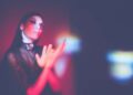 AA WILLIAMS lança videoclipe para o novo single ‘Poison’ e compartilha lista de faixas e arte do álbum – Metal Planet Music