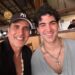 Akshay Kumar revela que Aarav escolheu a moda em vez dos filmes, 'Voh Bechara Rs 4500 Ki Naukri Kar Raha Hai'