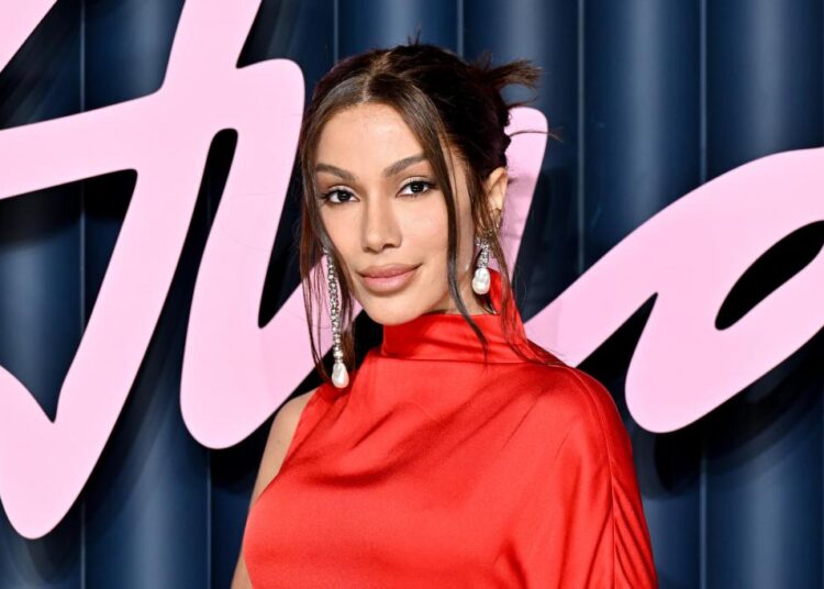 Anitta e Shakira anunciam nova colaboração ‘Choka Choka’