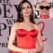 Anne Hathaway sobre se o método Meryl Streep agisse em Devil Wears Prada 2