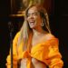 Assista Karol G como a manchete da última noite do Coachella 2026