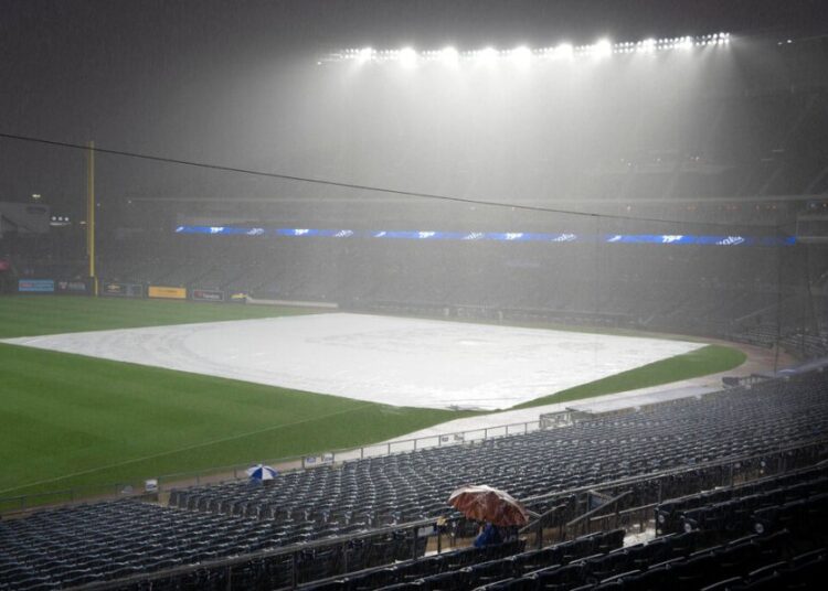 Atraso devido à chuva no Kauffman Stadium atrasa o jogo dos Royals em 3 horas
