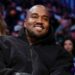 Aumenta a pressão sobre Kanye West para ser retirado de seu papel principal em um festival de verão em Londres