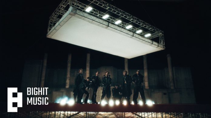 BTS governa uma distopia sombria no impressionante novo videoclipe de “Hooligan”