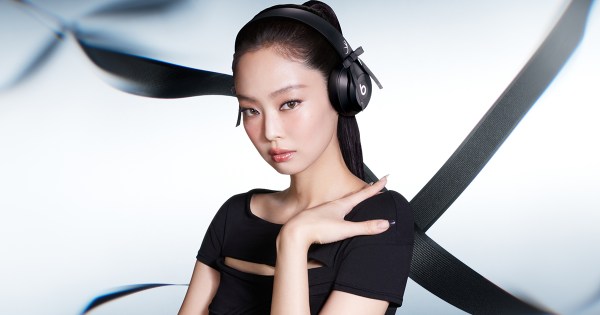 Beats e Jennie estão de volta com uma música inédita e novos fones de ouvido