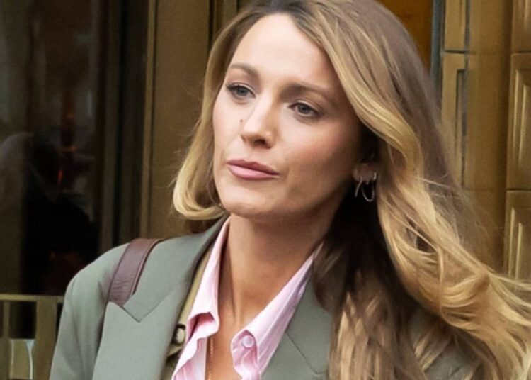 Blake Lively imperturbável após revés no processo
