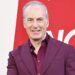 Bob Odenkirk explica por que não para de trabalhar em filmes de ação 5 anos após seu ataque cardíaco (exclusivo)