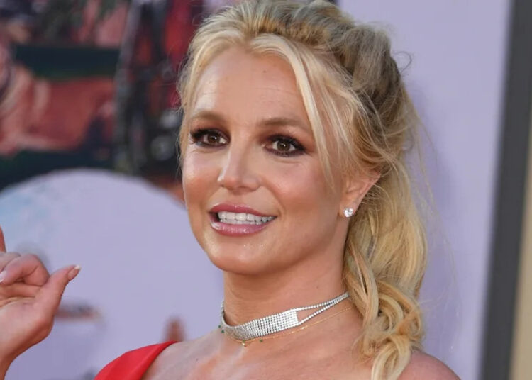Britney Spears acusa ex-guarda-costas de hackear seu iCloud e telefones