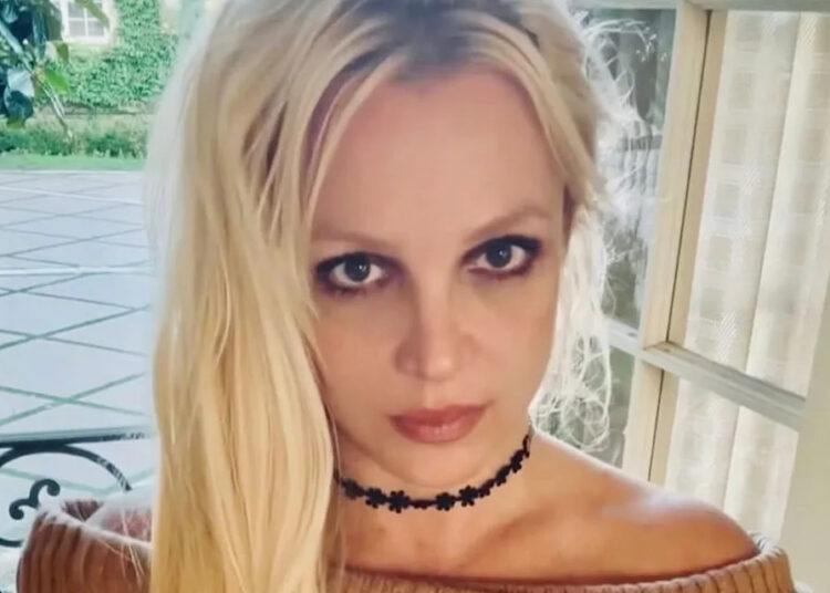 Britney Spears oficialmente acusada de DUI