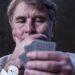 Brunello Cucinelli apresenta estreia repleta de celebridades em Nova York para seu filme biográfico