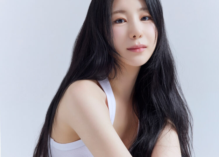 Cantora Lee Chae-yeon lançará nova música após dois anos