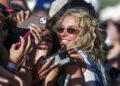 Celebridades vistas no Stagecoach 2026 incluem Sydney Sweeney, Ashton Kutcher