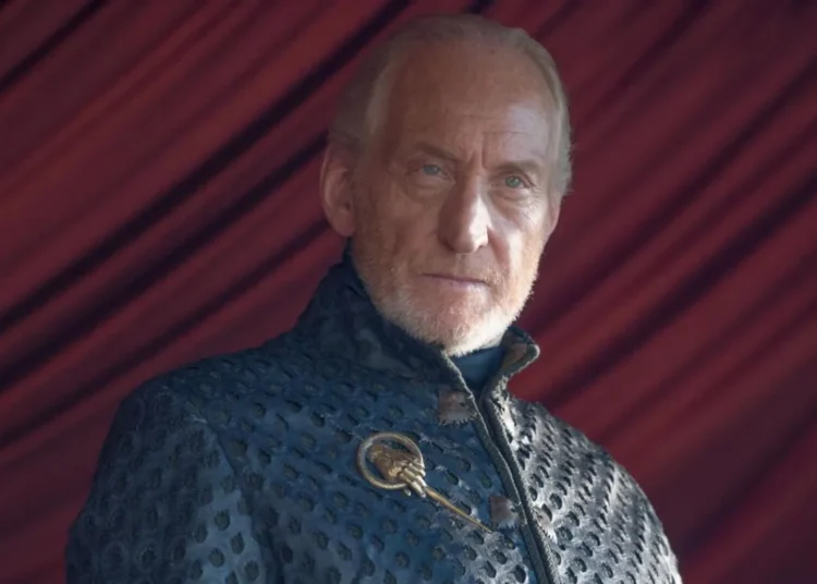 Charles Dance em negociações para se juntar a 'The Batman Parte II' como pai de Harvey Dent