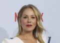 Christina Applegate compartilha atualizações de saúde após relatada visita ao hospital