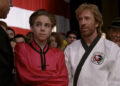 Chuck Norris interpretou a si mesmo neste filme horrível no estilo Karate Kid