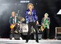 Confira a amostra da nova música blues dos Rolling Stones como The Cockroaches