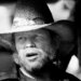 David Allan Coe, cantor country fora da lei, morre aos 86 anos