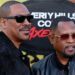Eddie Murphy dá as boas-vindas ao novo membro da família com Martin Lawrence