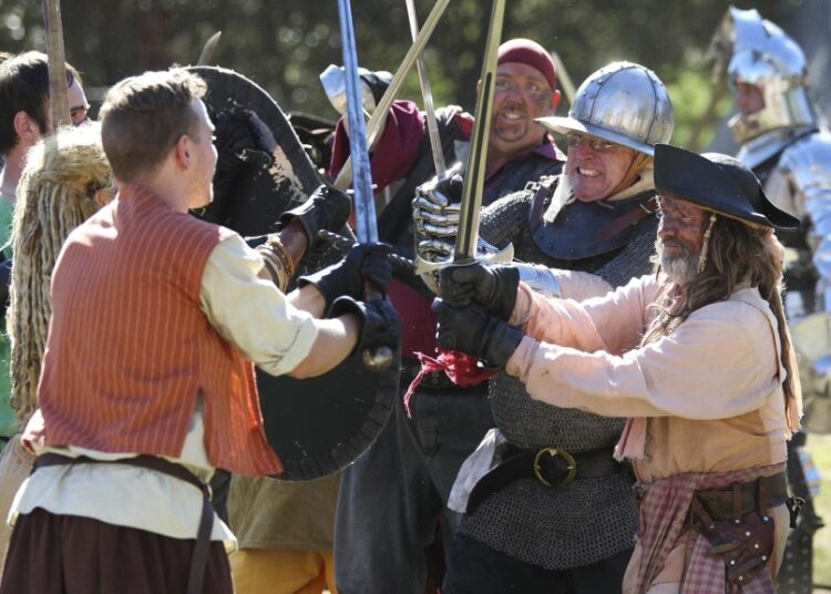 Escondido Renaissance Faire retorna com justas, entretenimento dos velhos tempos e muito mais