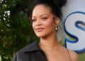 Estou obcecado pelas botas de bolinhas de Rihanna (e pela fralda de alta costura de Baby Rocki) em uma nova sessão de capa fabulosa