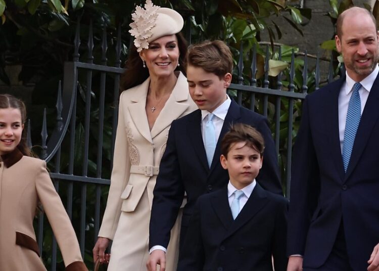 Família Real chega à igreja para o culto do Domingo de Páscoa – BBC