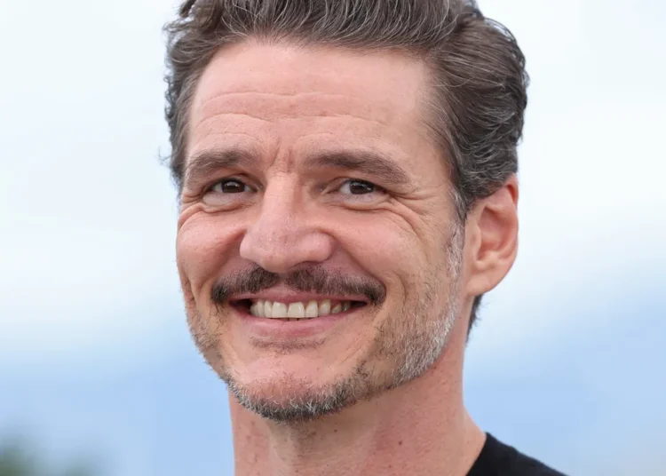 Feliz Aniversário, Pedro Pascal! Os 5 papéis que construíram um titã de Hollywood