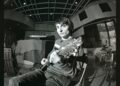 Finn Wolfhard canta troca de VMAs entre Taylor Swift e Kanye West em “I'll Let You Finish”