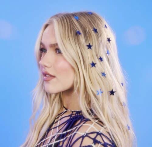 Freya Skye lança seu novo EP 'Stardust' que será lançado em 4 de fevereiro