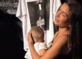Hailey Bieber revela sua abordagem para vestir seu filho Jack Blues Bieber